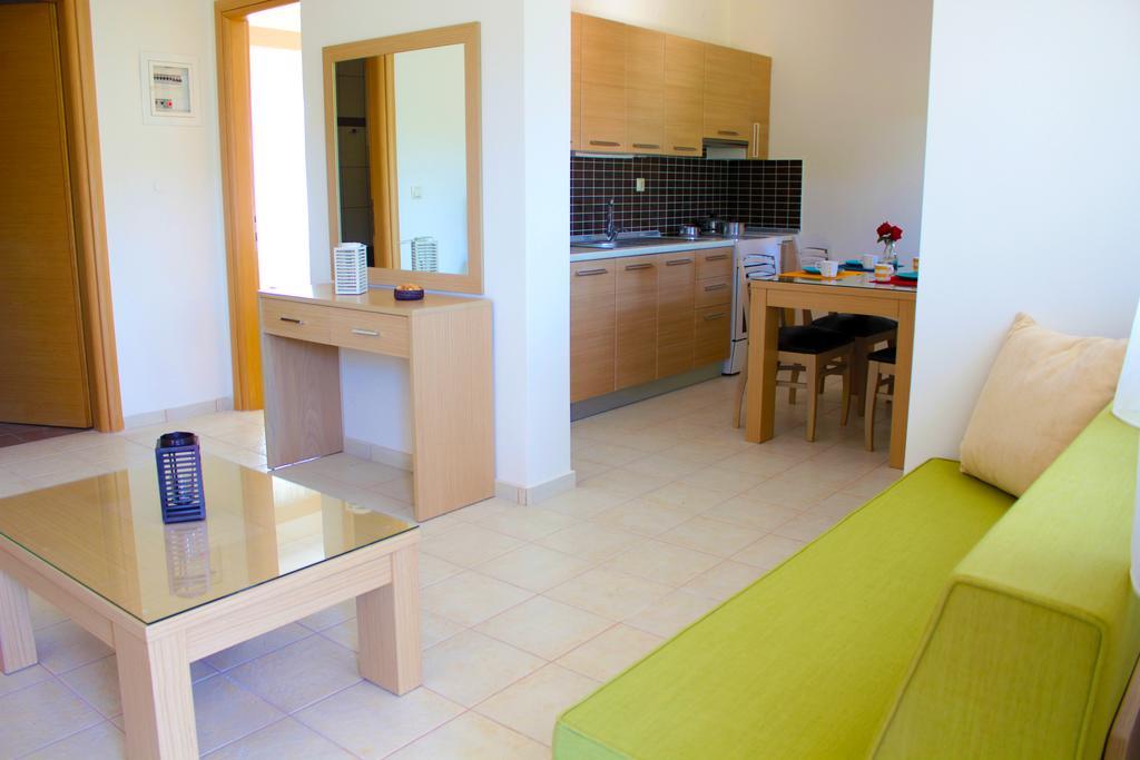Olive Tree Apartments Fourka Habitación foto